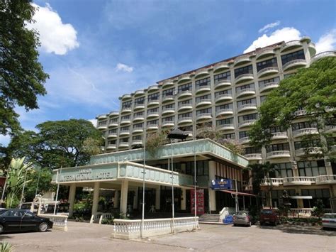 hotels a rangoon|yangon hotels near shwedagon pagoda.